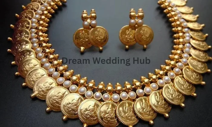 GOLD POINT JEWELLERS  Exclusive Gold Jewellery